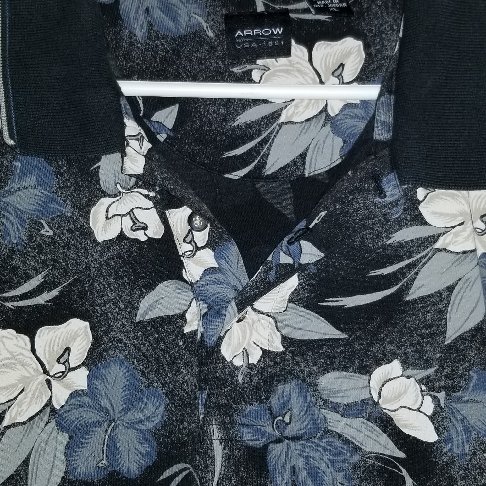 Arrow Short Sleeve  Shirt - Picture 2 of 5